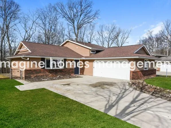 15614 Creekwood Ln, Strongsville, OH 44136