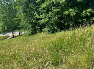214 Suncrest Cv, La Follette, TN 37766