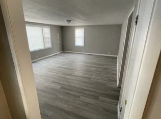 108 S 8th St #1, Hebron, OH 43025