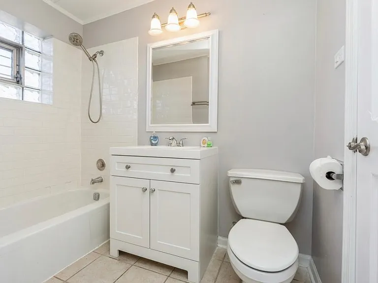 2600 Oakton St #9E — Photo 5