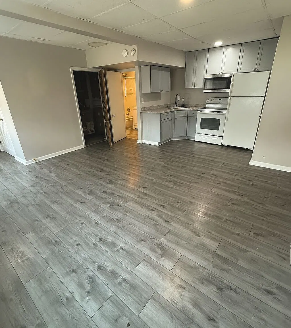 Studio, 800 sqft, $990 — Photo 1