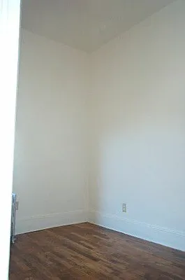 Rented by Tower Brokerage | media 4