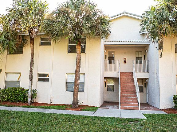 3rd image of 11581 NW 43rd St #11581