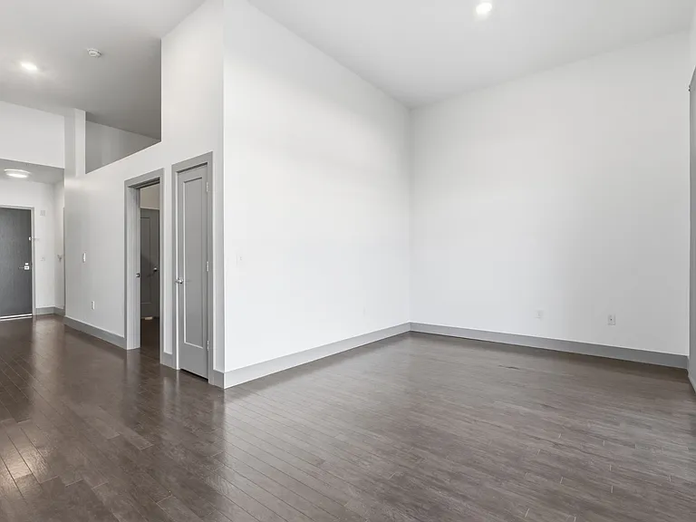 2407 8th Ave S #206 — Photo 10