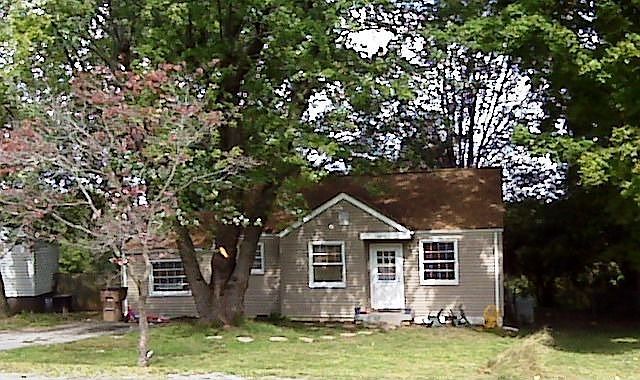 Nice front view of home.