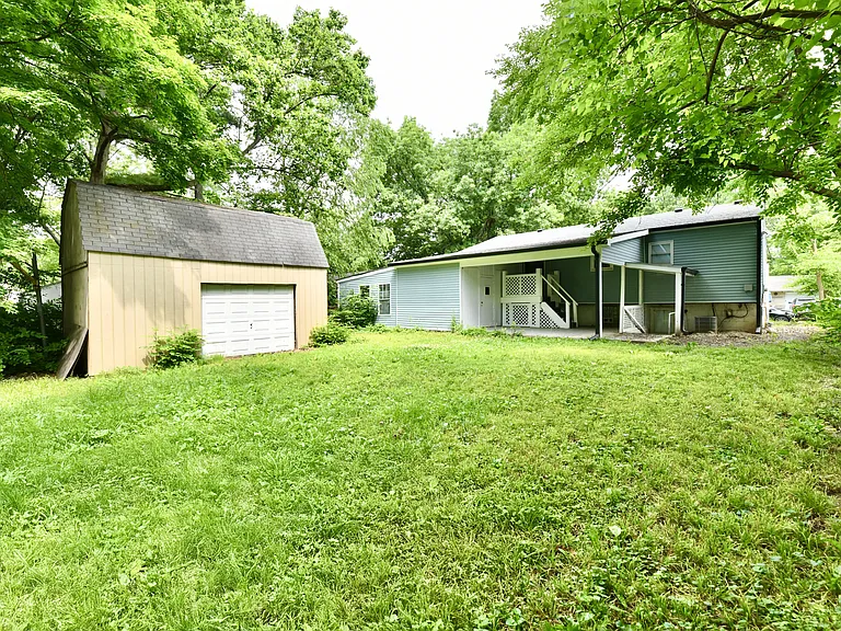 Suburban Dr — Photo 14