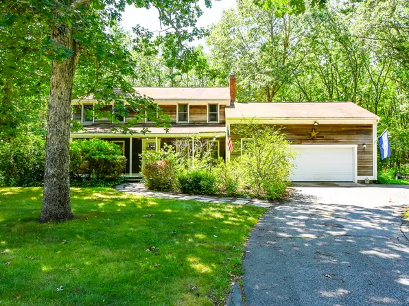 31 Locksmith Lane, Wells, ME 04090