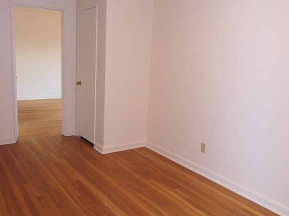 5th image of 1565 Lemoine Ave APT 2G