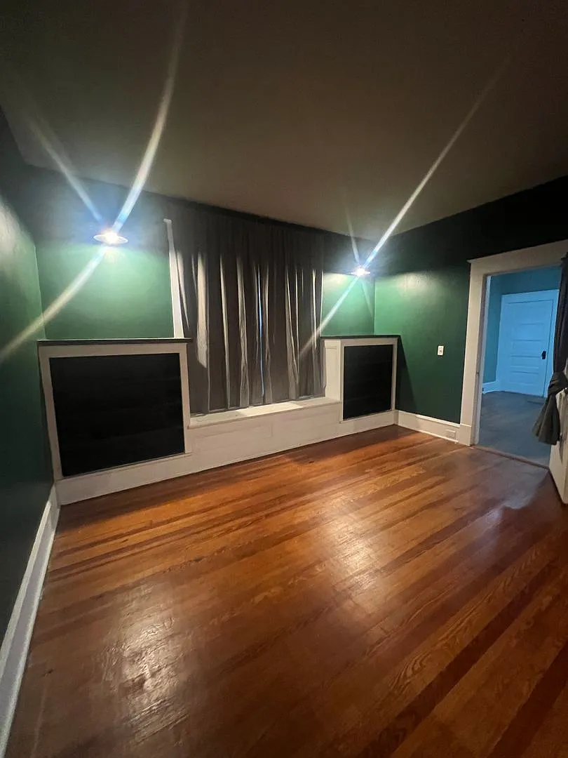 Historic Highland Beauty WITH Garage Apartment! — Photo 4