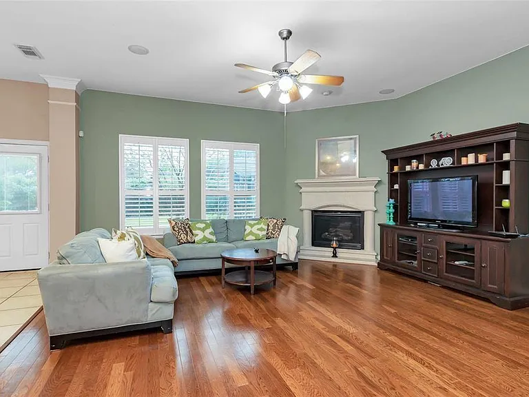 8318 Lemonmint Meadow Dr — Photo 16