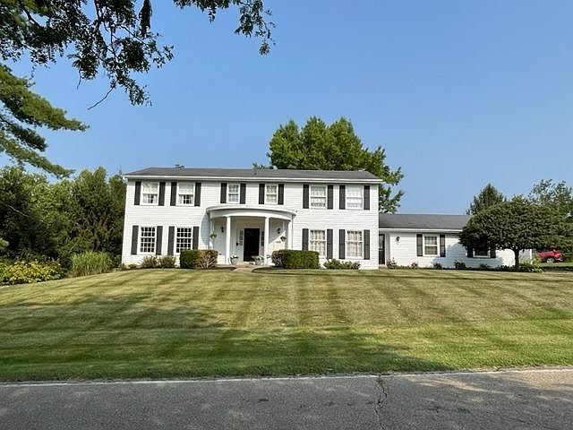 1st image of 11199 Embassy Dr