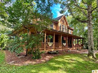 5800 Smith Grove Rd, Burkesville, KY 42717