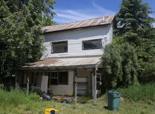 9099 Eleven Mile Rd NE, Rockford, MI 49341