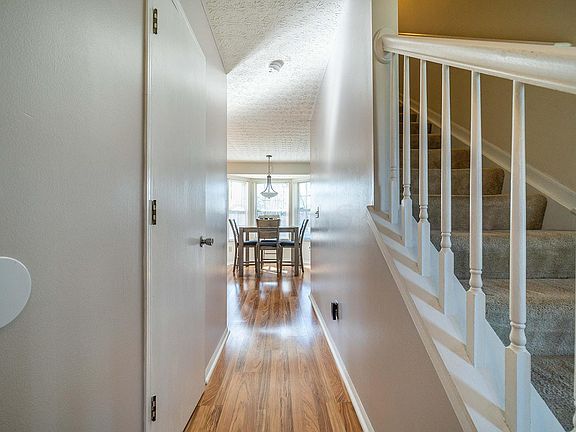 4th image of 9139 Ellersly Dr