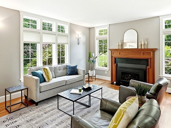 4th image of 36 Sovereign Way