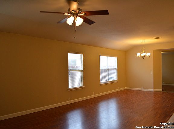 2nd image of 13122 Regency Frst