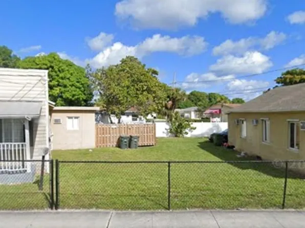 404 Foster Road, Hallandale Beach, FL 33009