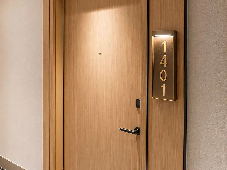 25 Cordova Ave #1401 — Photo 3