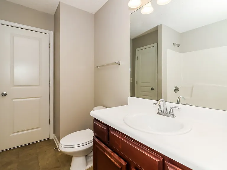 468 Darbys Run Ct — Photo 16