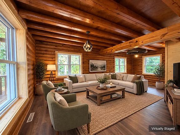 4th image of 1143 Chicago Ln