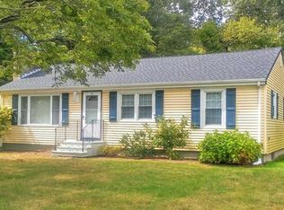 11 Judy Ann Dr, Seekonk, MA 02771