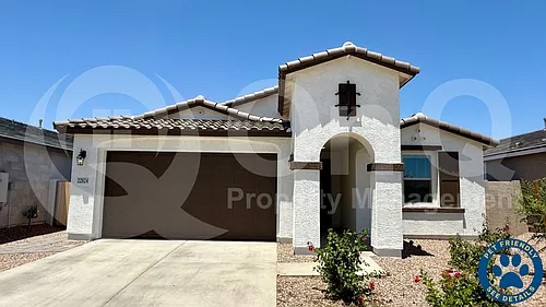 22824 E Roundup Way Photo 1