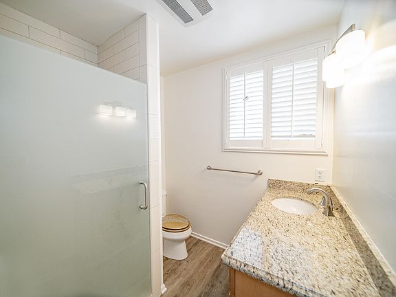 4th image of 1330 S Vecino Ave