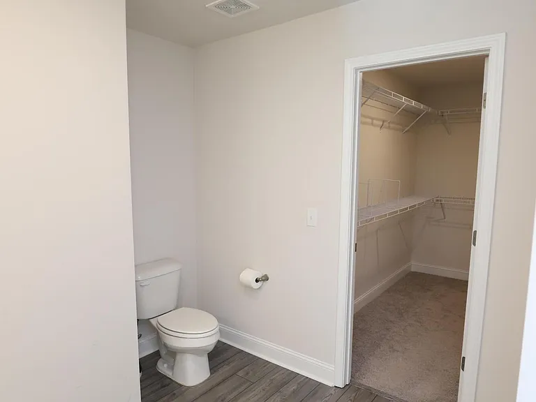 870 Curlew Cir — Photo 46