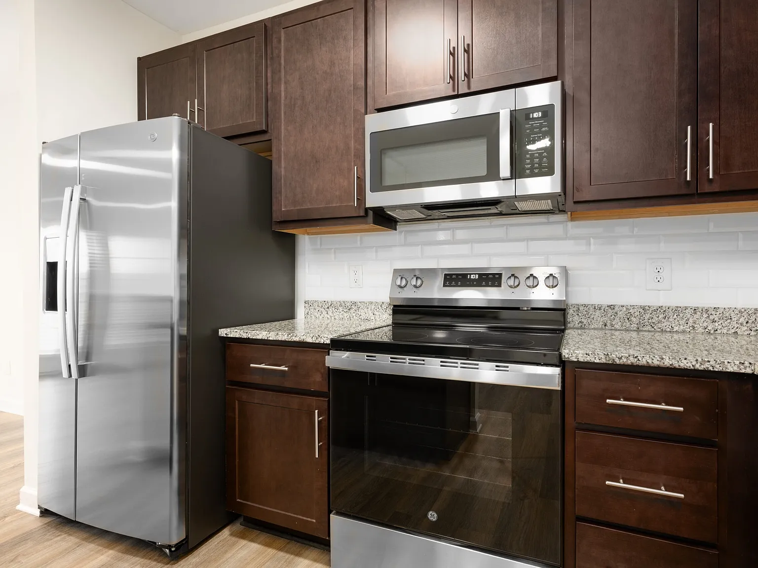 Arrowhead Apartments — Photo 2