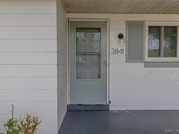 2nd image of 3841 SW 143rd Lane Rd