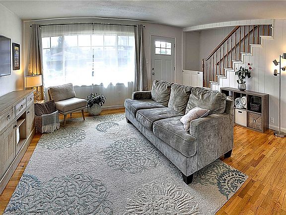 5th image of 6413 N 50th St