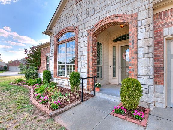 2nd image of 4100 Queensbury Ct