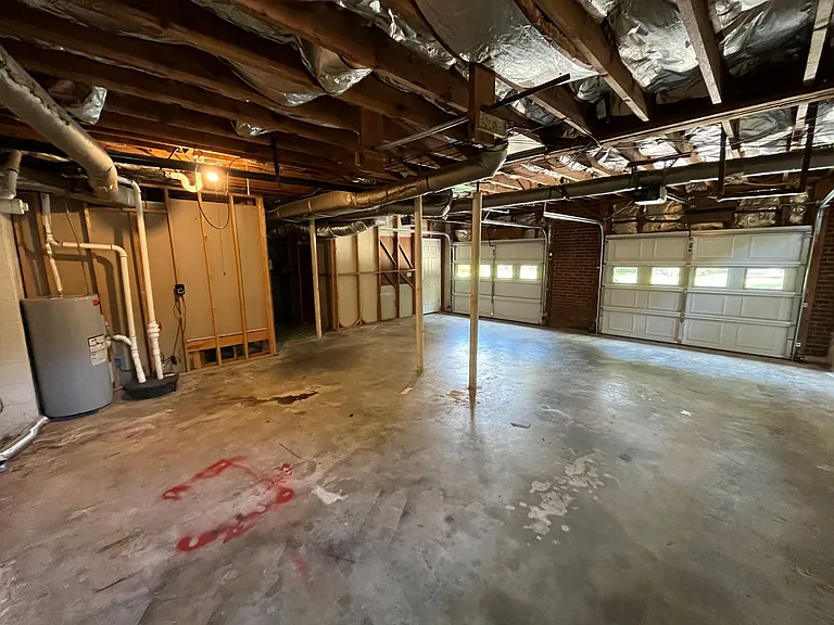 370 Farmbrooke Ln — Photo 36