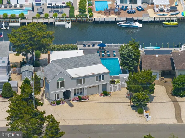 44 Harbor Dr, Long Beach Township, NJ 08008
