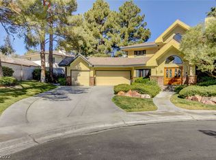 32 Hummingbird Ln, Henderson, NV 89014