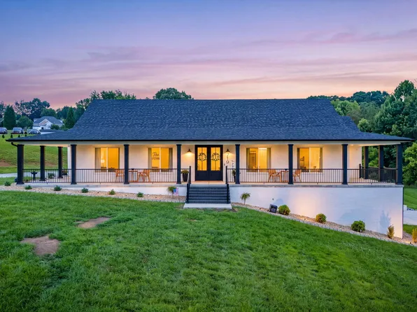 719 Fall Creek Rd, Blountville, TN 37617