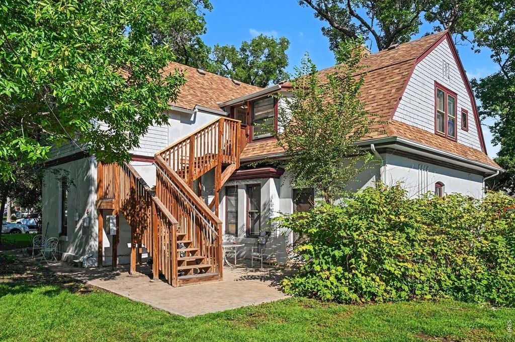 202 Peterson St