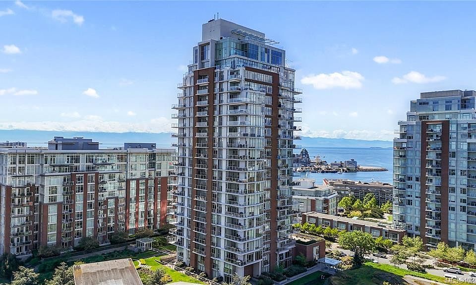 1st image of 83 Saghalie Rd #105