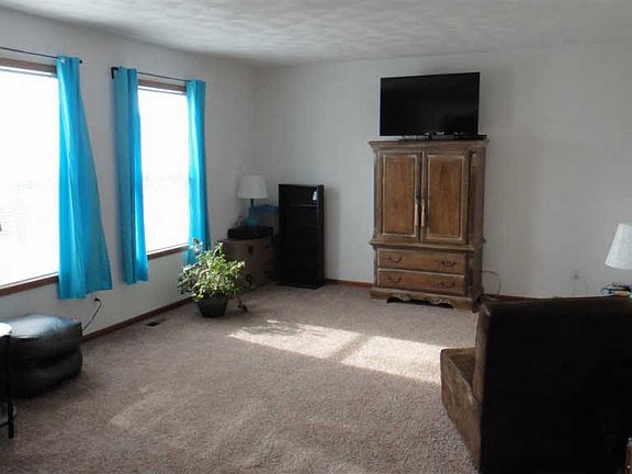 4th image of 3065 Stralow Ln