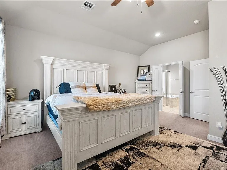 2417 Lake Mist Dr — Photo 21