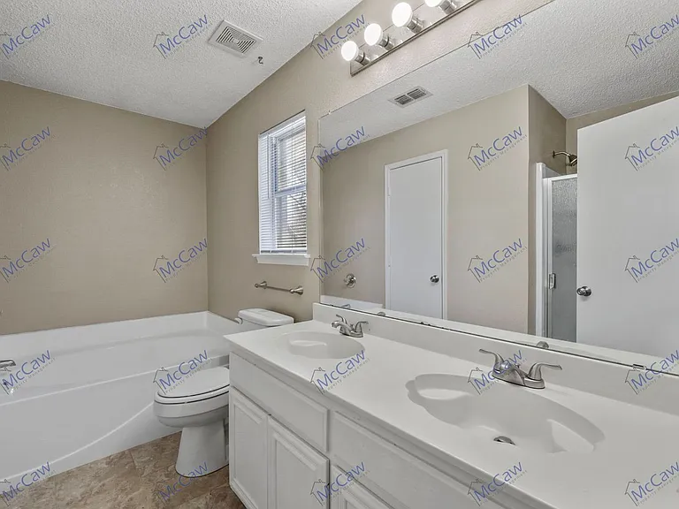 5719 Colebrook Trl — Photo 14