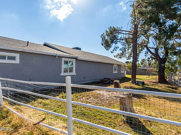 3rd image of 6401 S 123rd Avenue