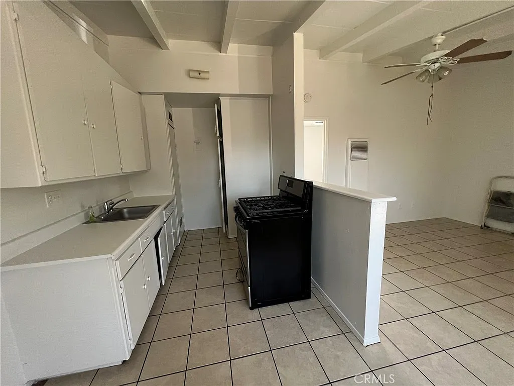 1 bed, 600 sqft, $1,800 — Photo 3