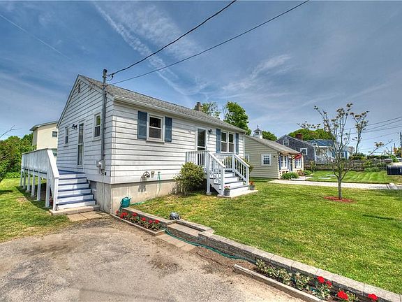 4th image of 50 Community Dr