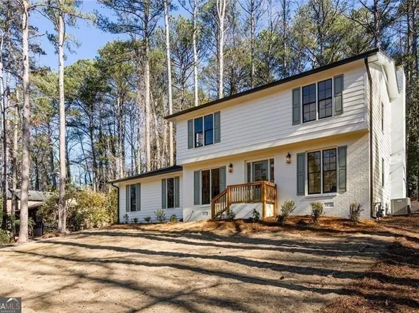 1966 S Hidden Hills Pkwy, Stone Mountain, GA 30088