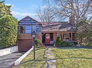 85 Williamsburg Rd, Evanston, IL 60203