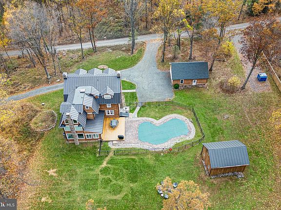 2nd image of 17345 Raven Rocks Rd