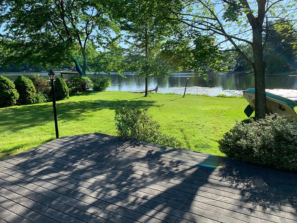 2nd image of 39 Oliver Rd #39