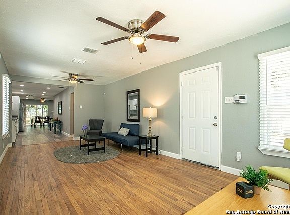 2nd image of 2211 Santa Monica St