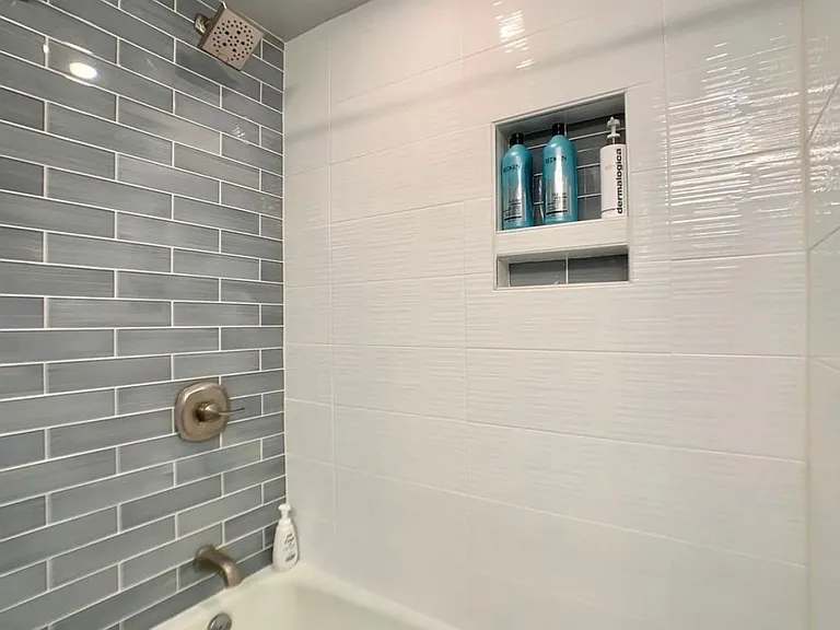84 Monroe St #4 — Photo 4